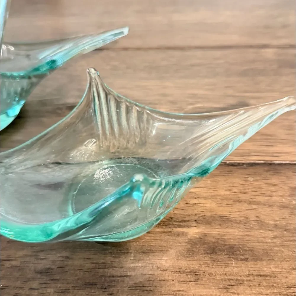 Murano Style Art Glass Swan Figurines Set of 2 Vintage Mid Century Decor